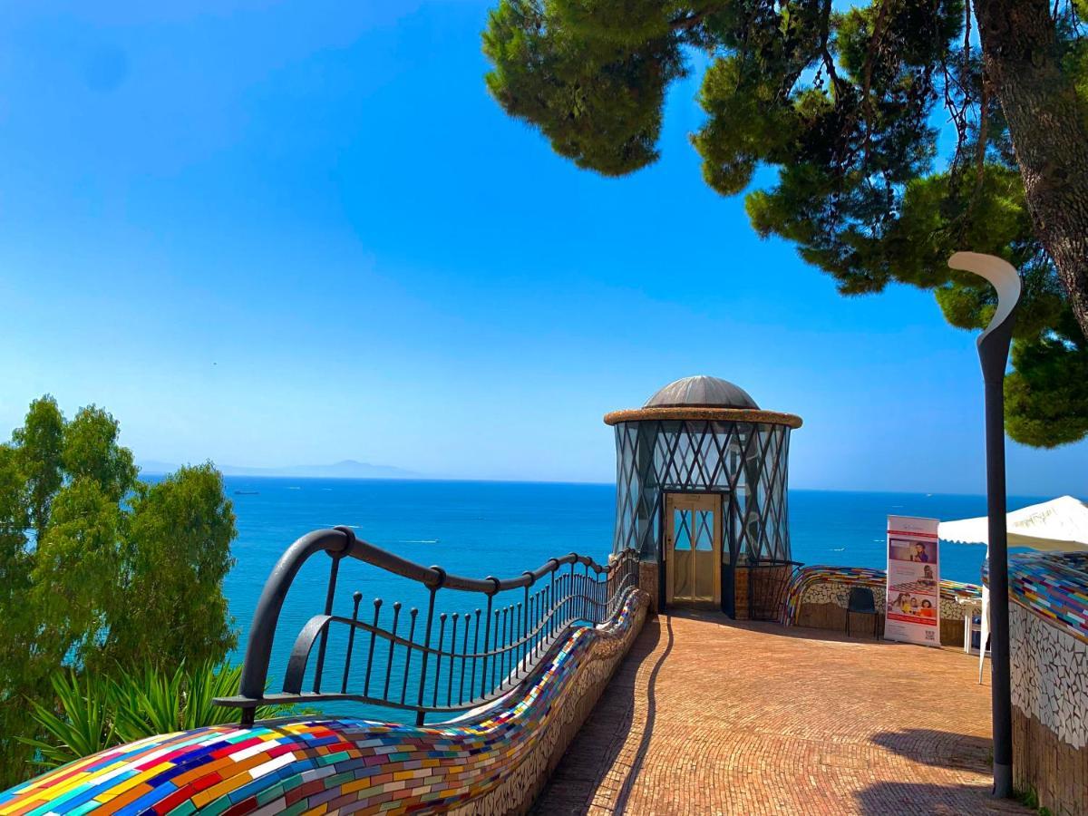 La Finestra Sul Duomo, Amalfi Coast Apartment Vietri Luaran gambar