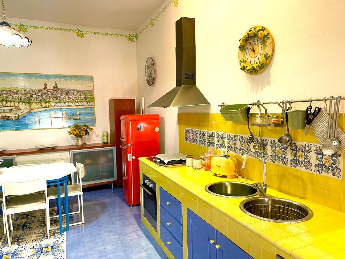 La Finestra Sul Duomo, Amalfi Coast Apartment Vietri Luaran gambar